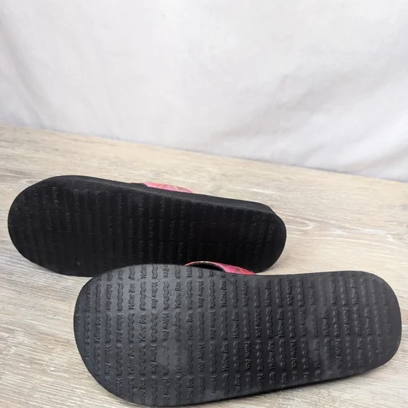 Yellow Box Pink Patterned Thong Sandals with Black Soles - Picture 2 of 7